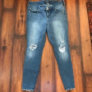 Torrid Premium Ripped Jegging Jeans 14R EUC
